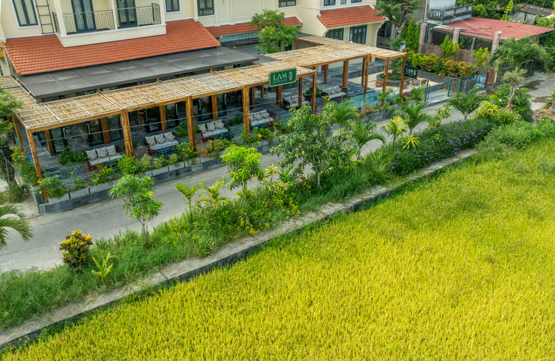 Thưởng thức ẩm thực Hội An tại LAM Kitchen bên cạnh cánh đồng 